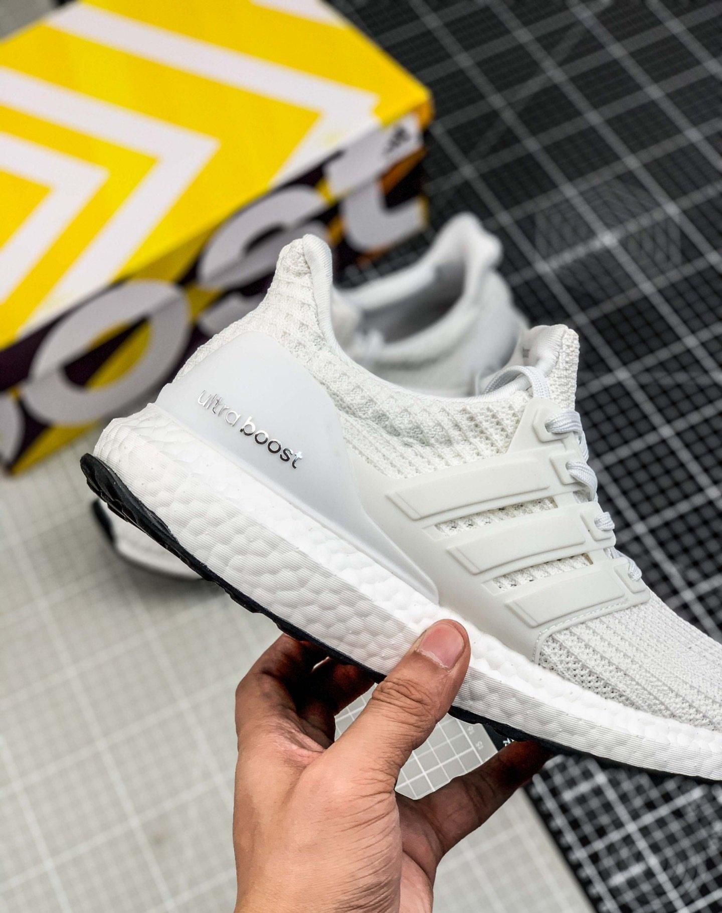 Ultra Boost 40
