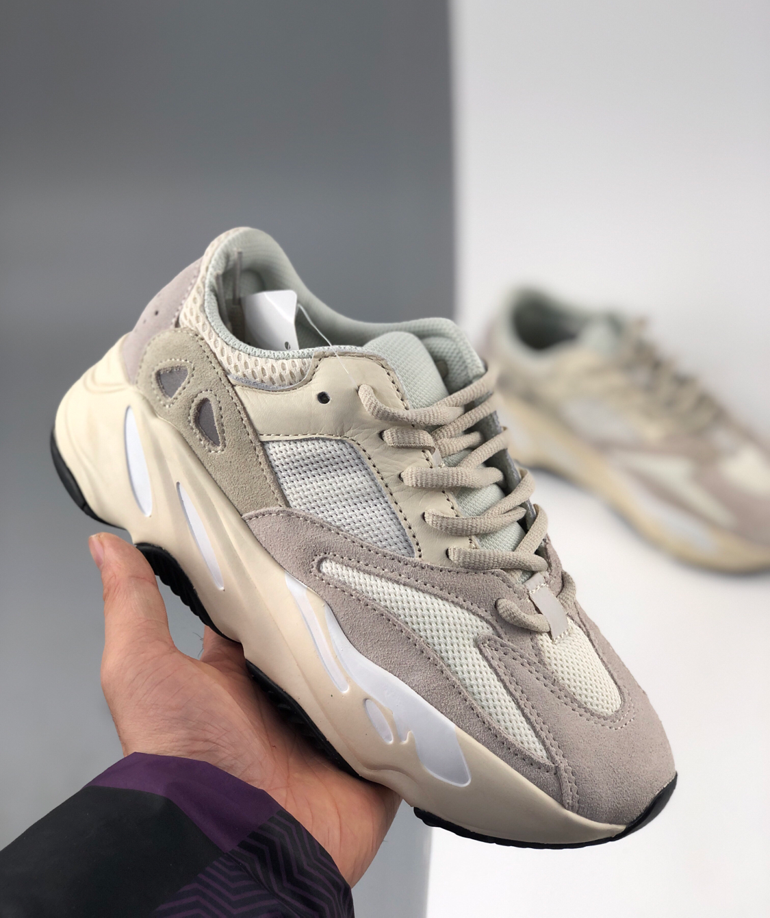 Yeezy 700v2 Teal Blue 36-46