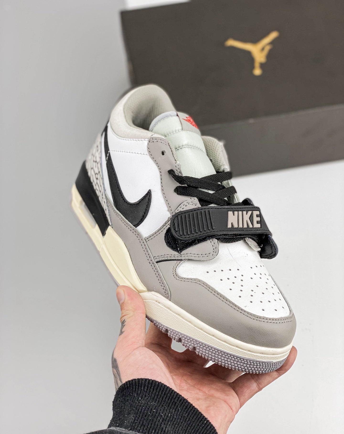 Air Jordan Legacy