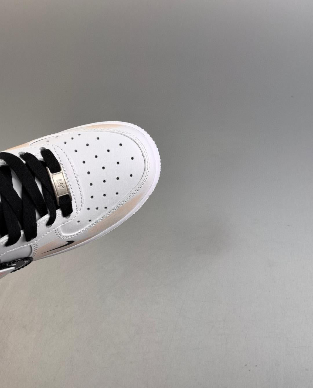 Air Force 1 Mid 07 36-45
