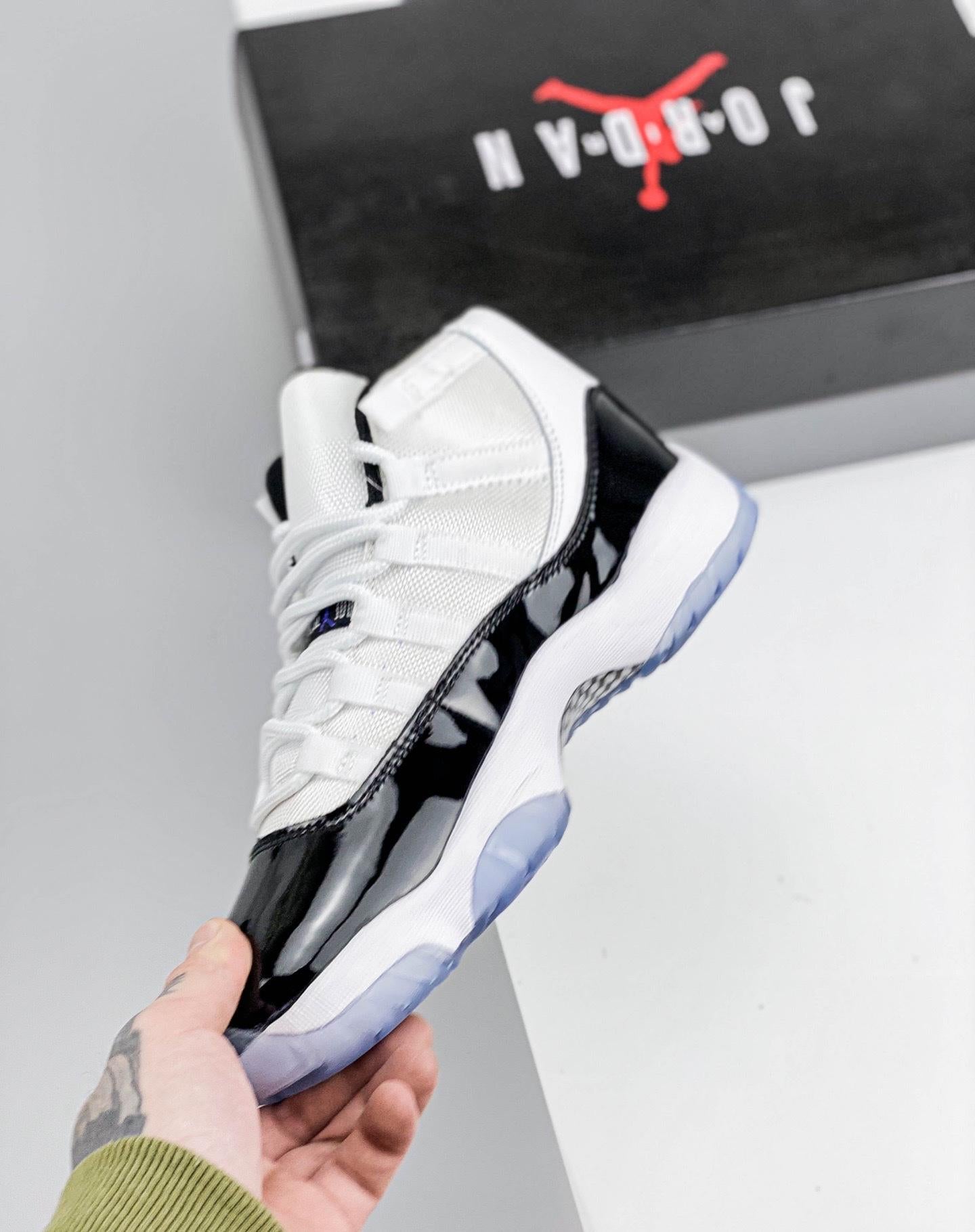 Air Jordan 11 High