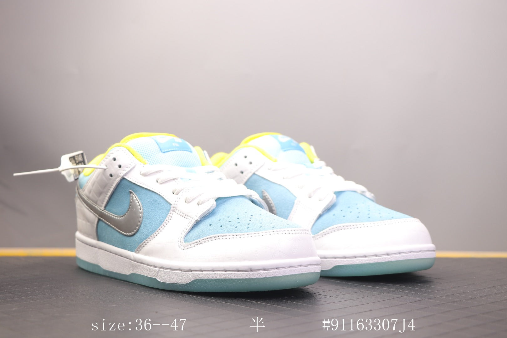 Dunk Low Sb