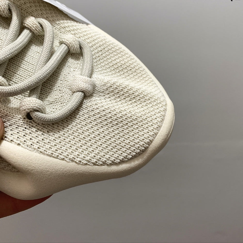 Ad Yeezy 450