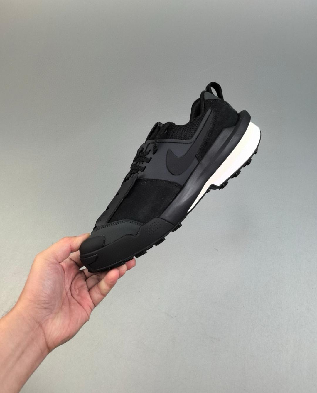 320 Sacai X 36-46