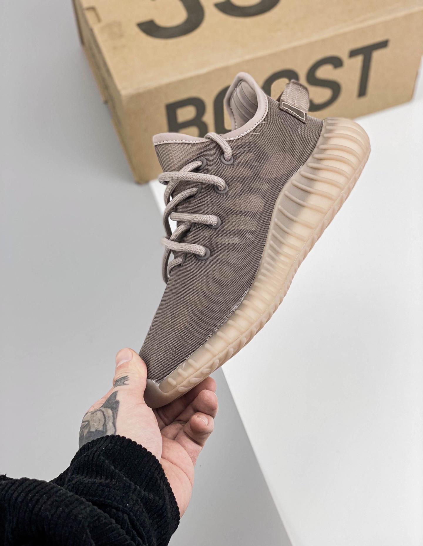 Kanye West X Yeezy Boost 350 V2ash Pearl