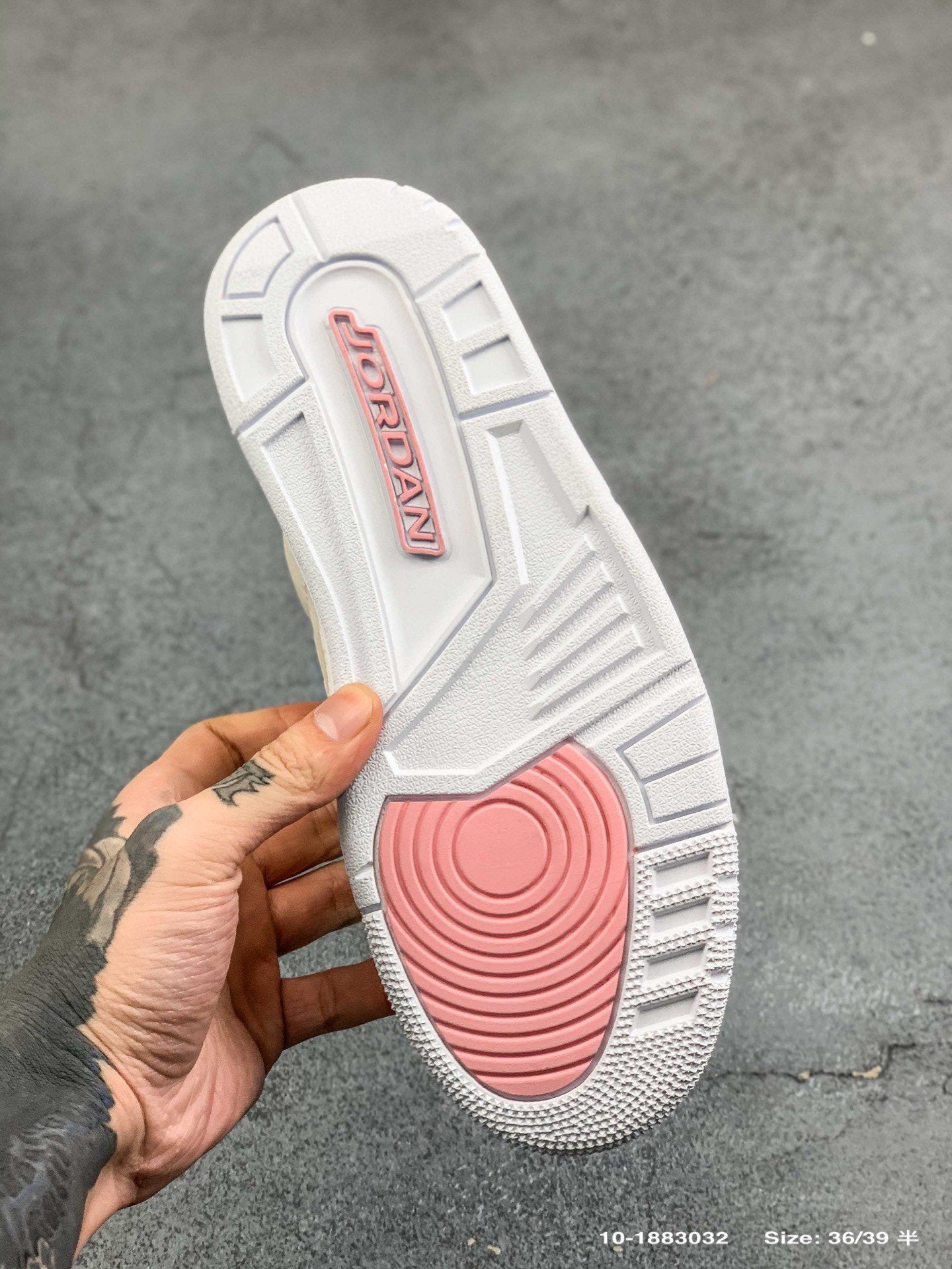 Air Jordan 3 Retro
