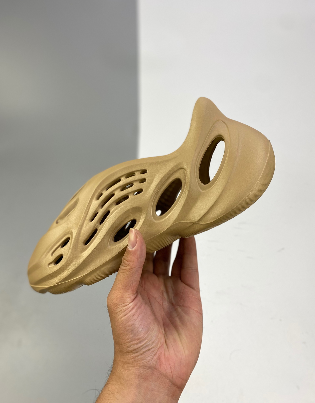 Yeezy Boost 700 Inertia 36-47