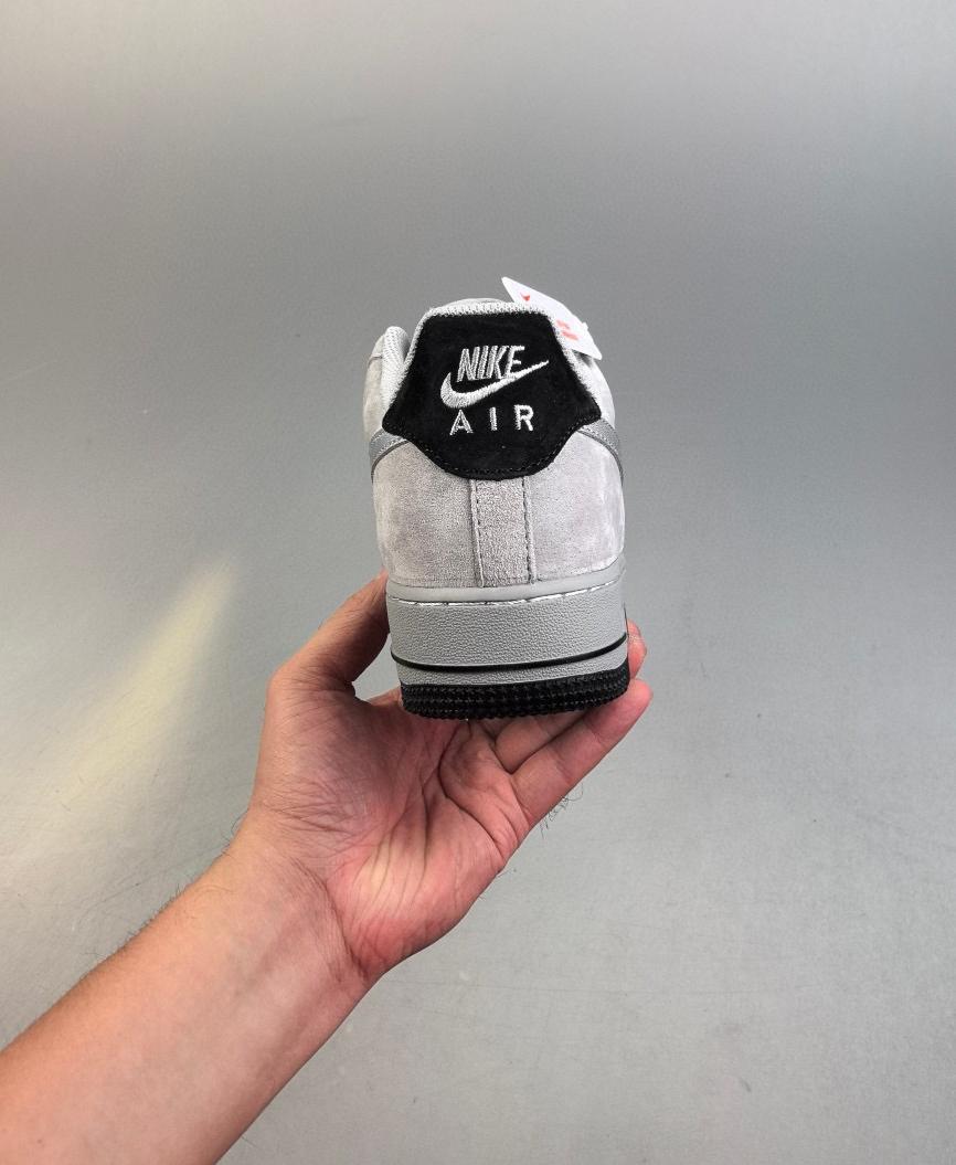 Akira Air Force 1 36-45