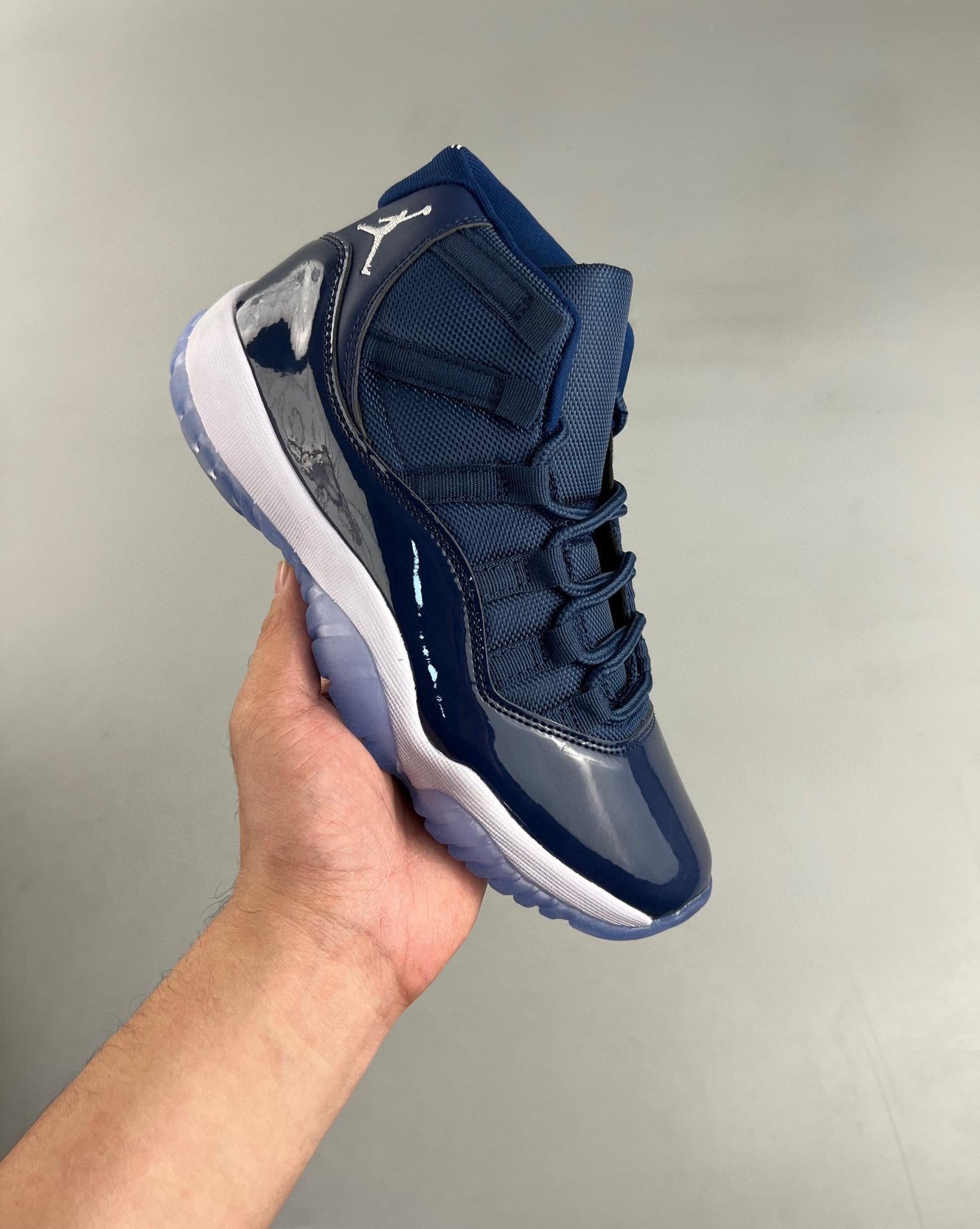 Air Jordan 11 Retro Unc Win Like 82 40-47
