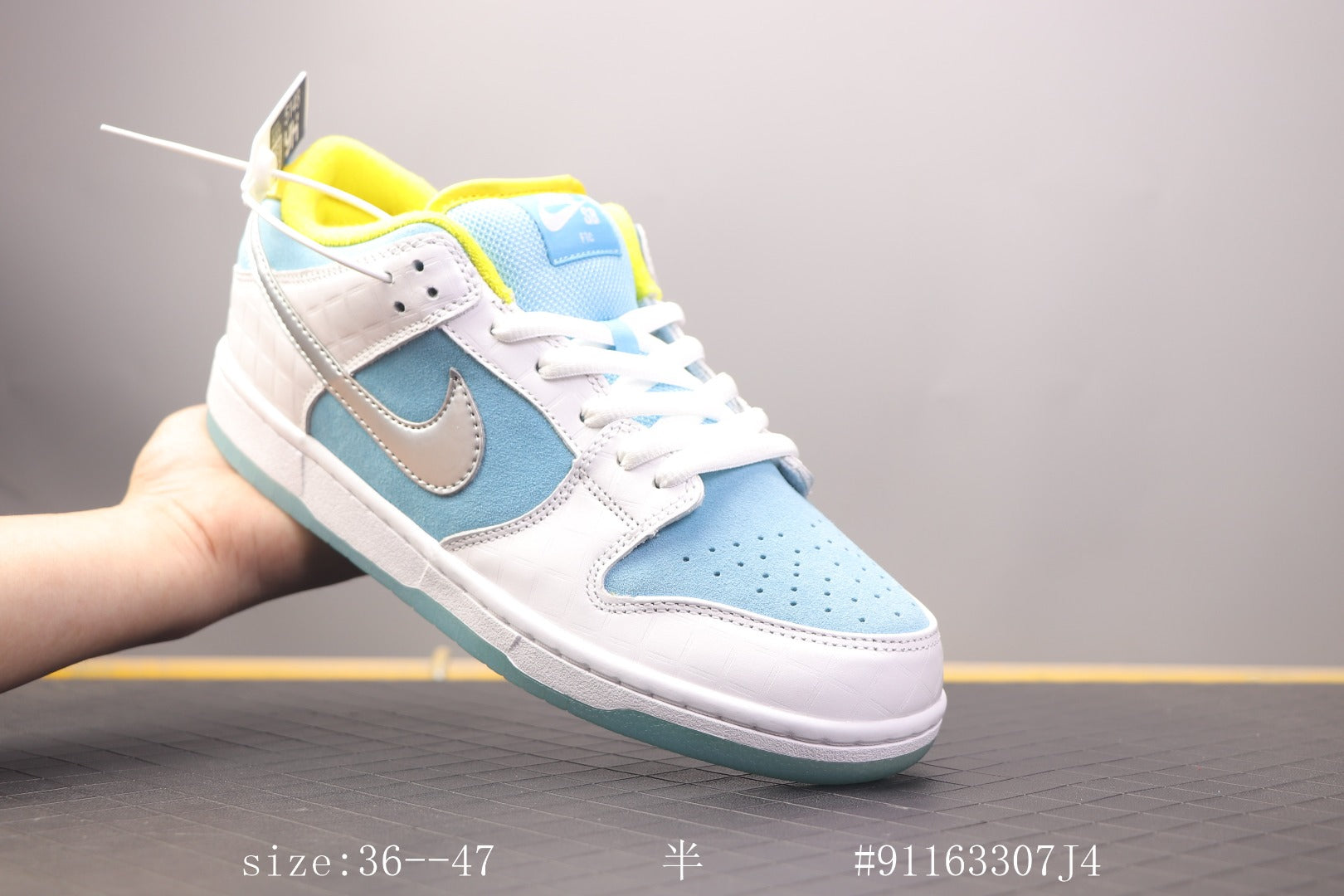 Dunk Low Sb