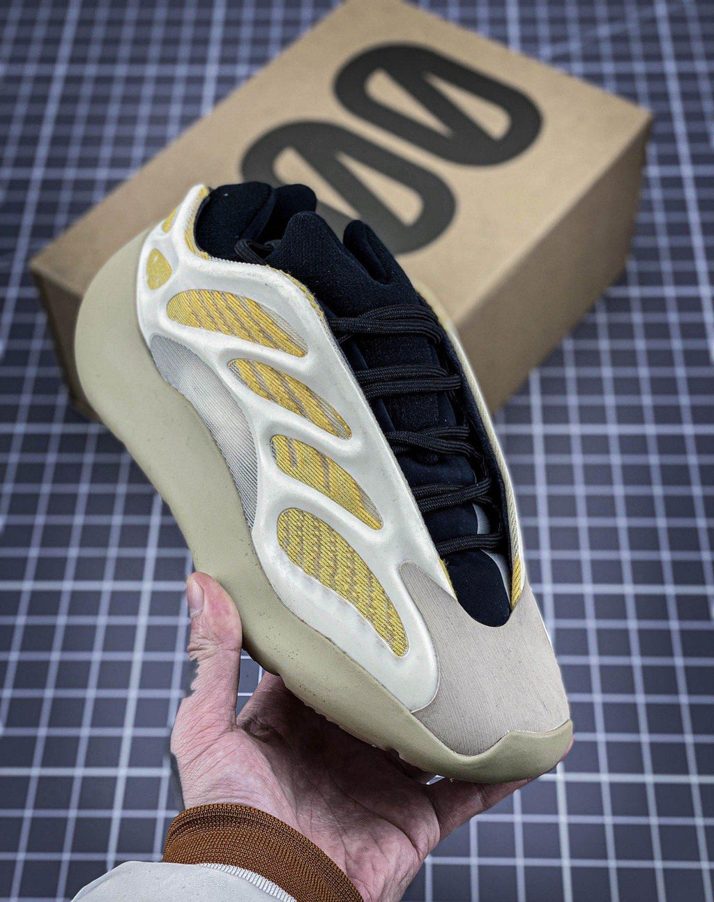 Yeezy 700 V3 36-46