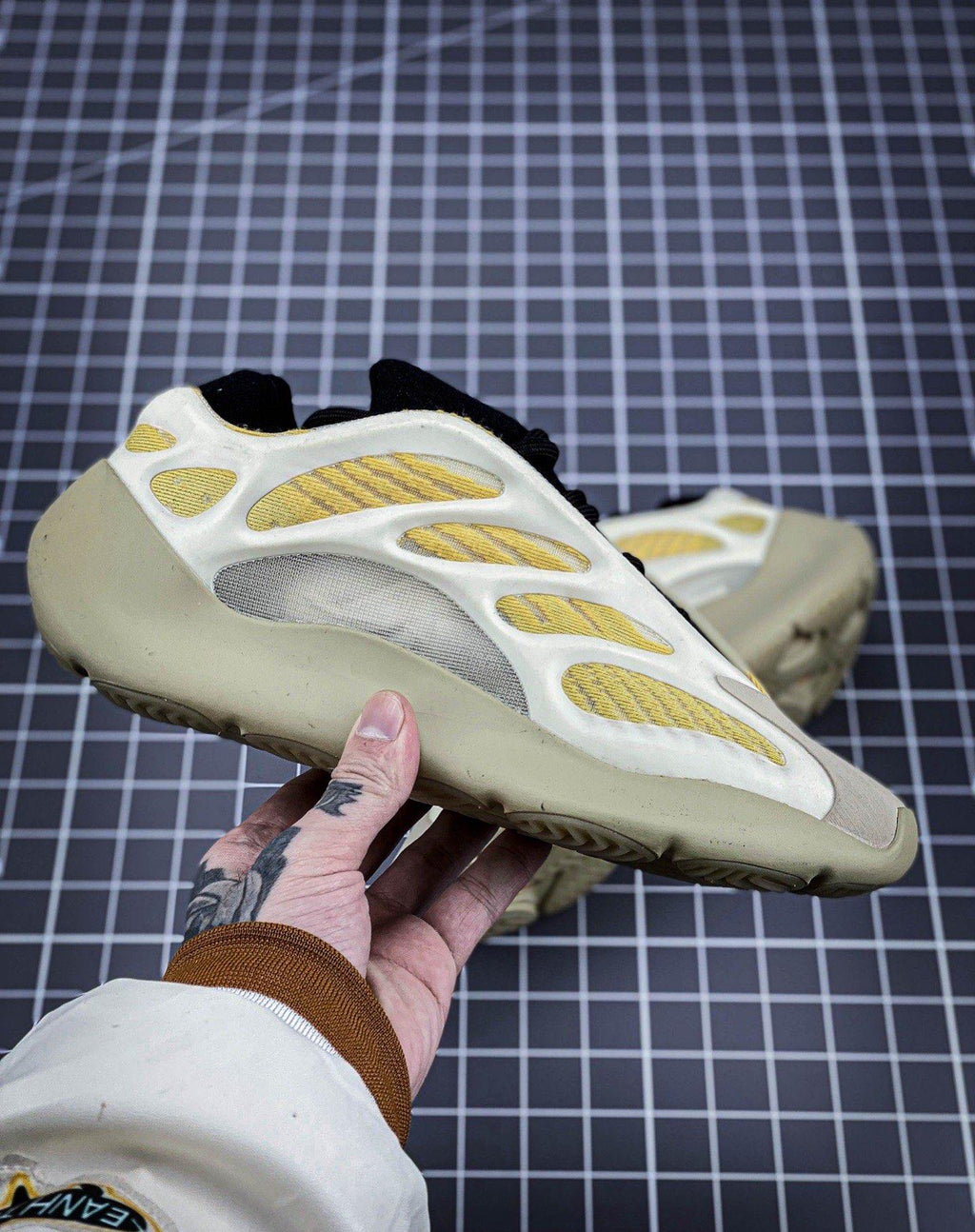 Yeezy 700 V3 36-46