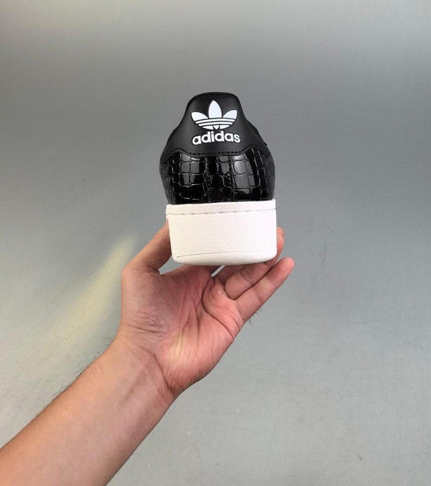 Originals Superstar Xlg 35-45