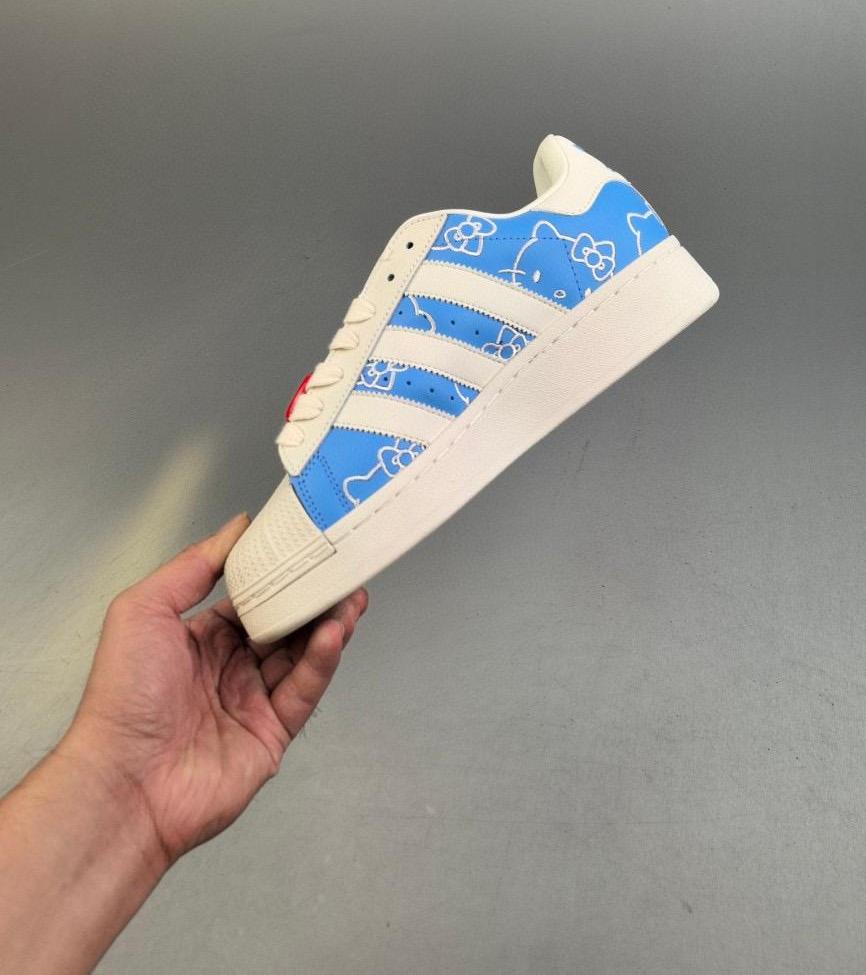 Superstar Lp hello Kitty x Originals 36-45