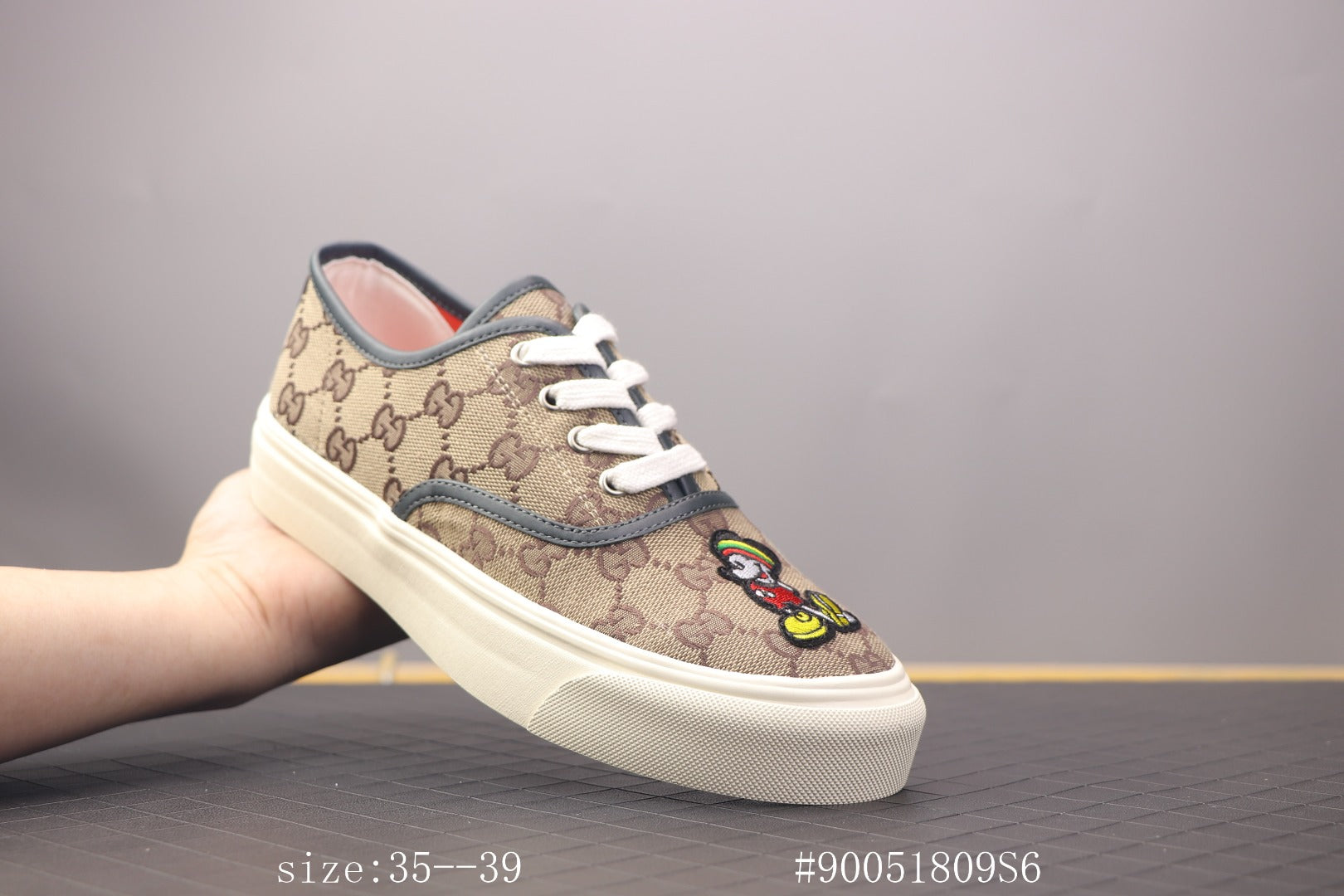 G*cci Distressed Leather 36-45