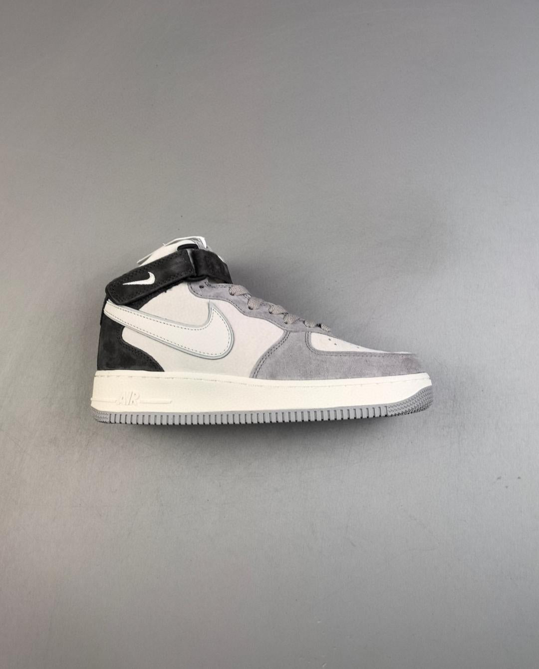 Air Force 1 07  36-45