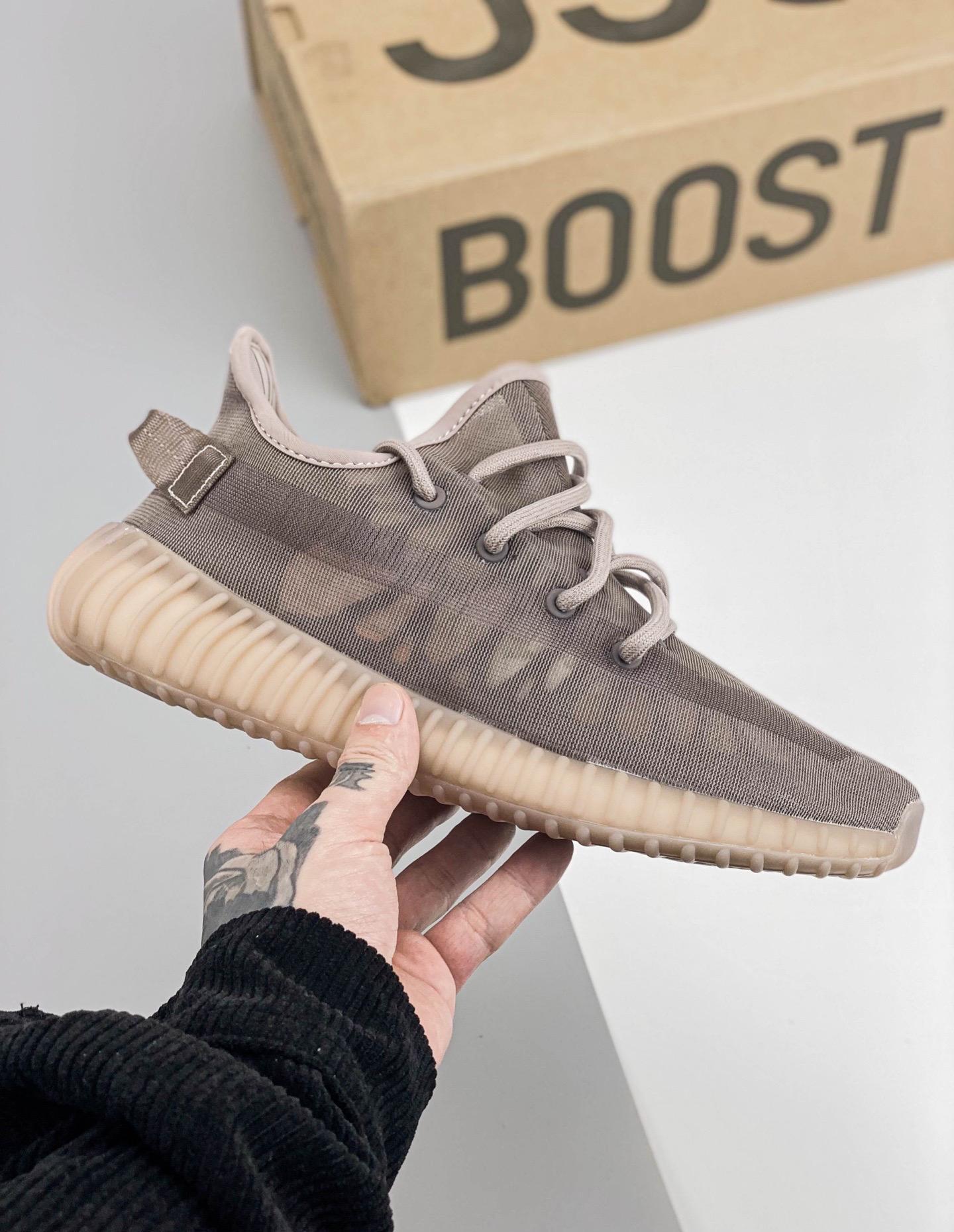Kanye West X Yeezy Boost 350 V2ash Pearl