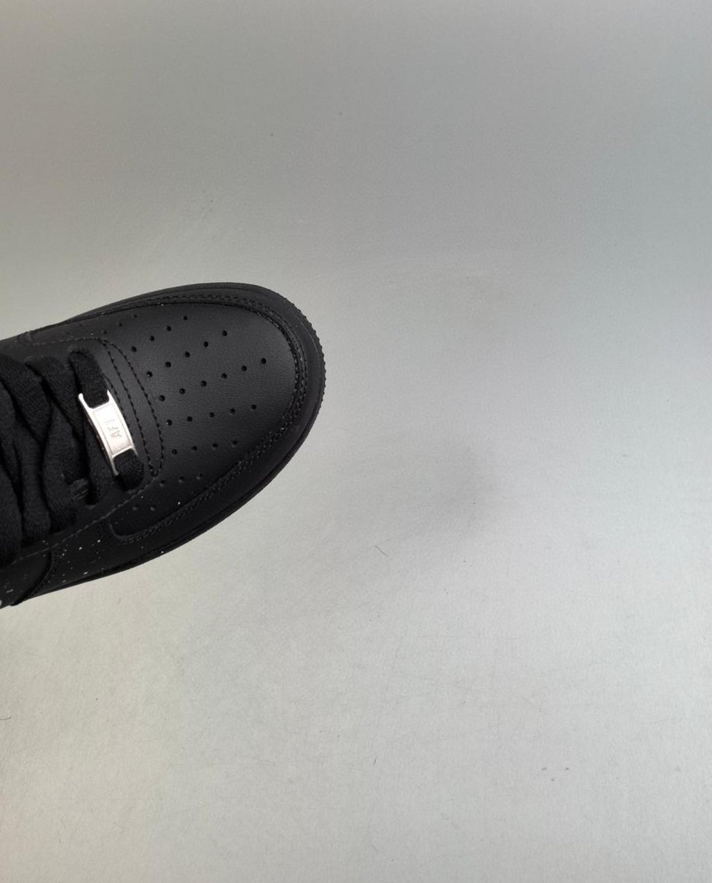 Air Force 1 Mid 07 36-45