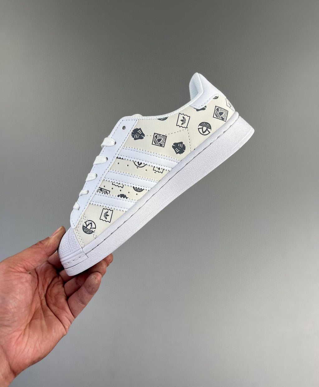 Ad Originals Superstar W 35-45