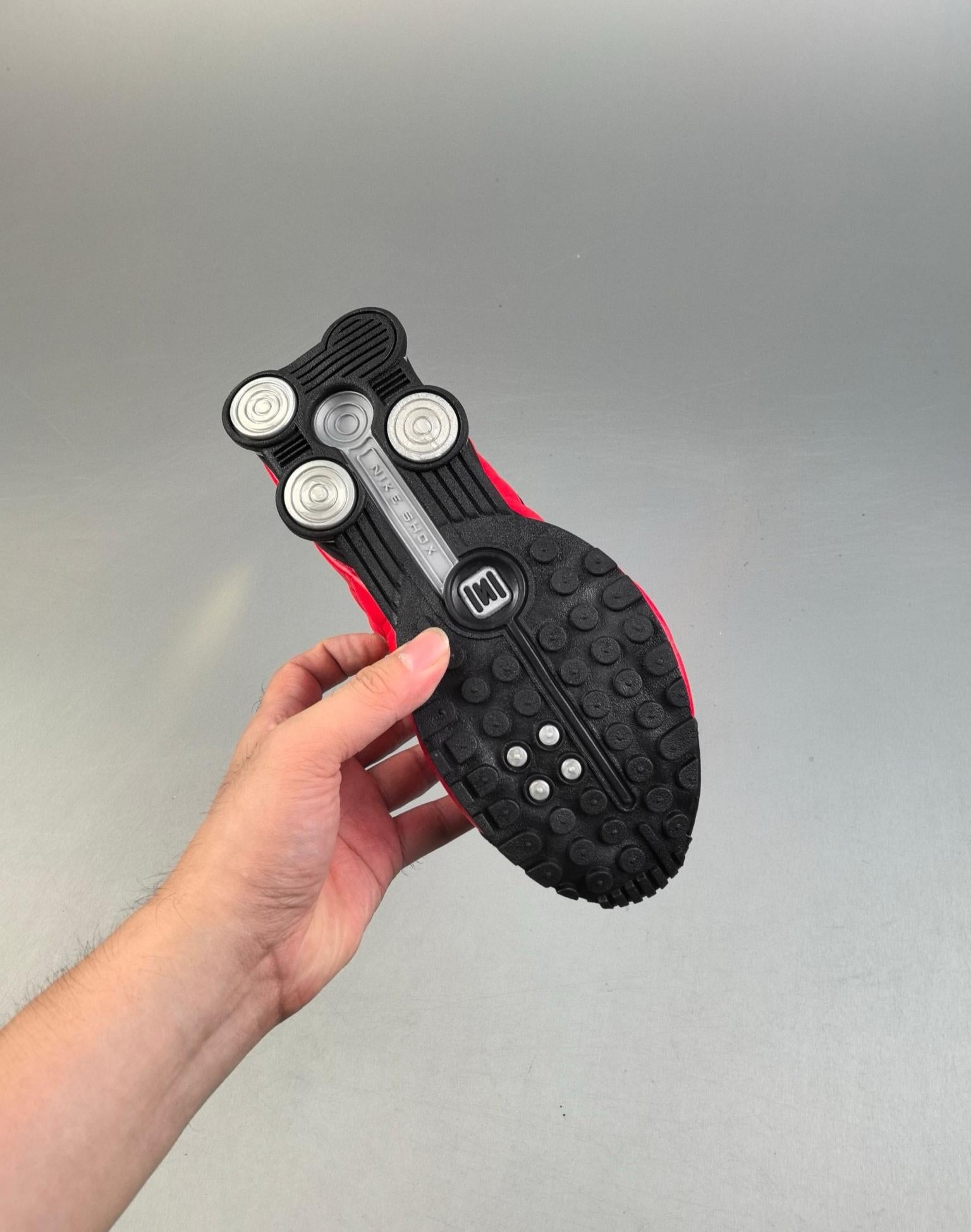 Shox R4 36-45