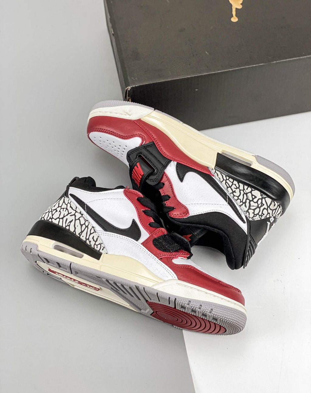 Air Jordan Legacy