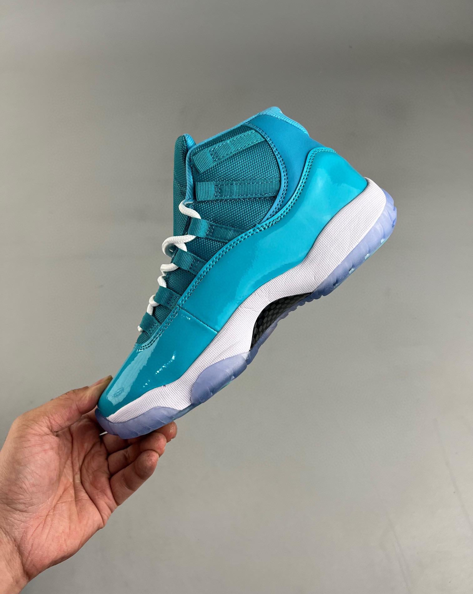 Air Jordan 11 Retro Unc Win Like 82 40-47