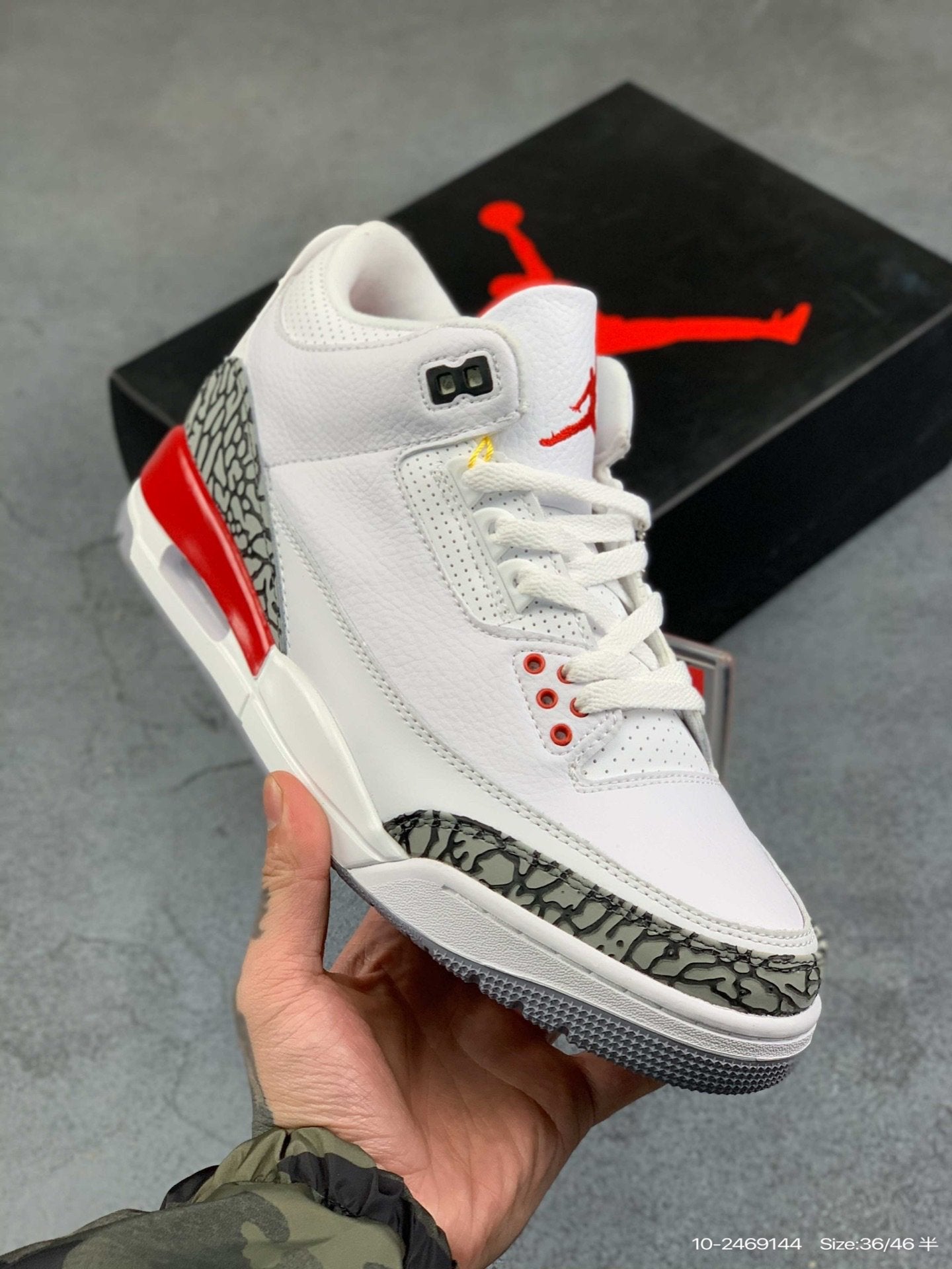 Air Jordan 3 Wmns Laser Orange