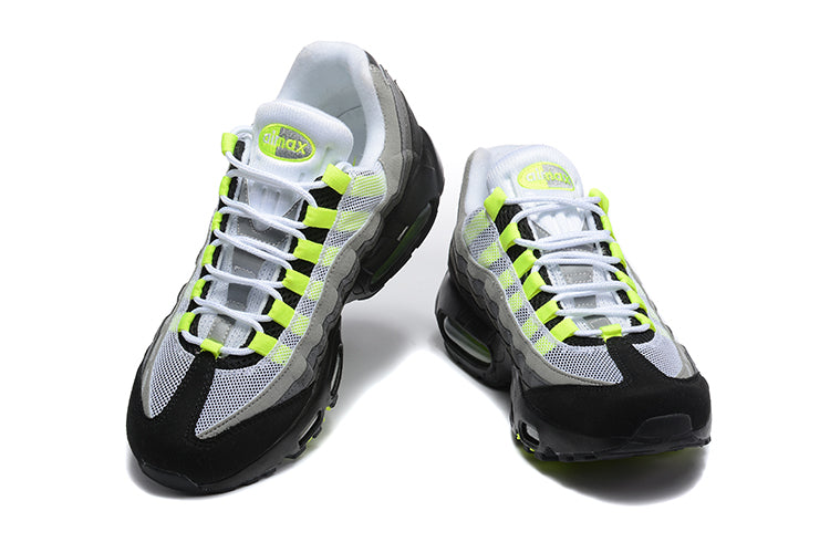 140 Air Max 95 Undefeated