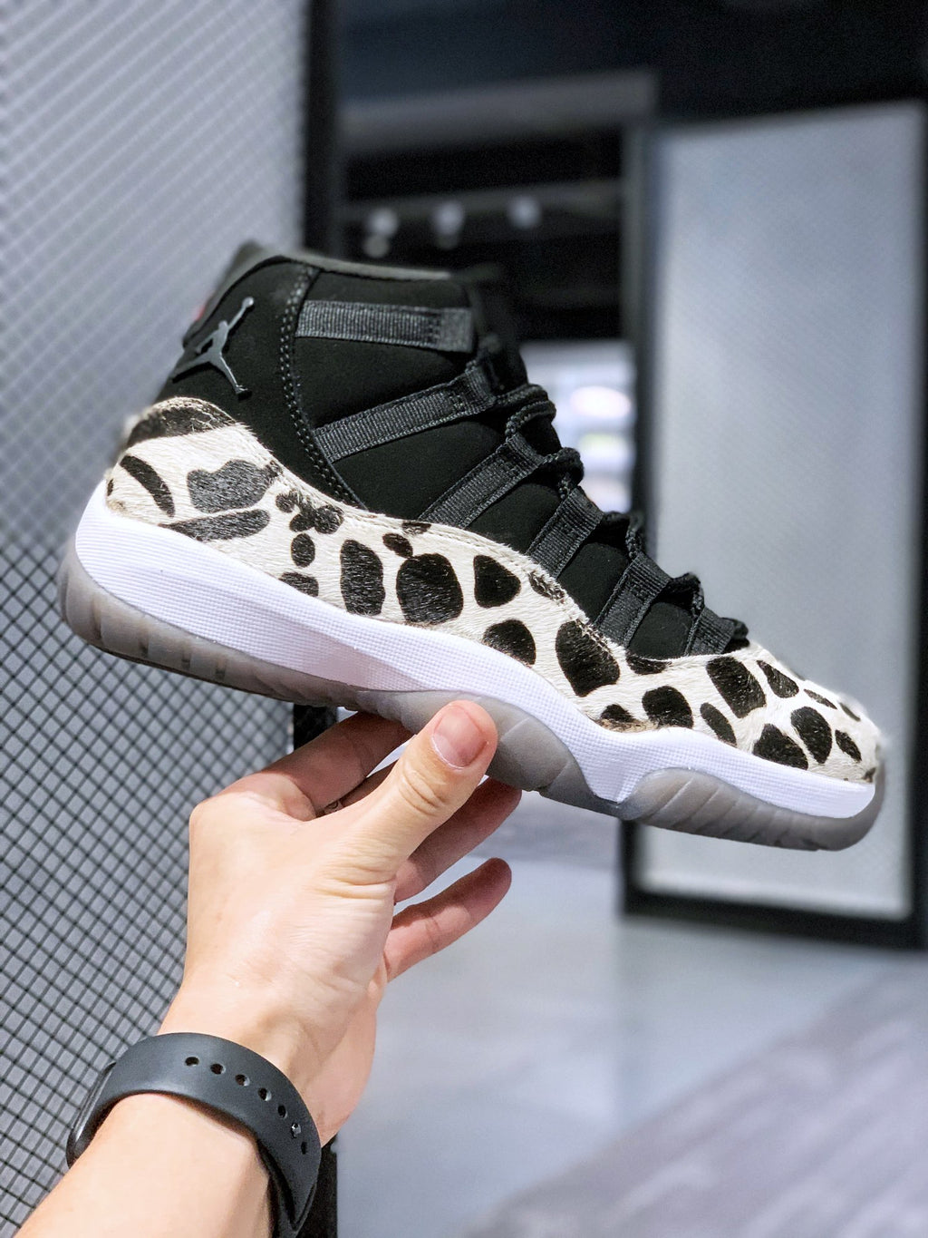Air Jordan 11 Animal 36-44