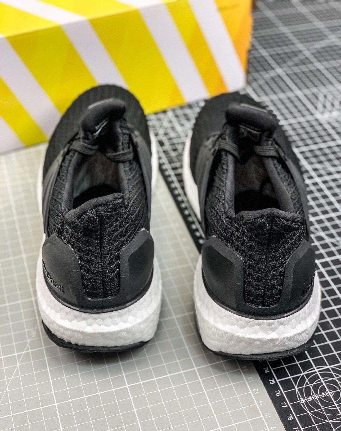 Ultra Boost 40
