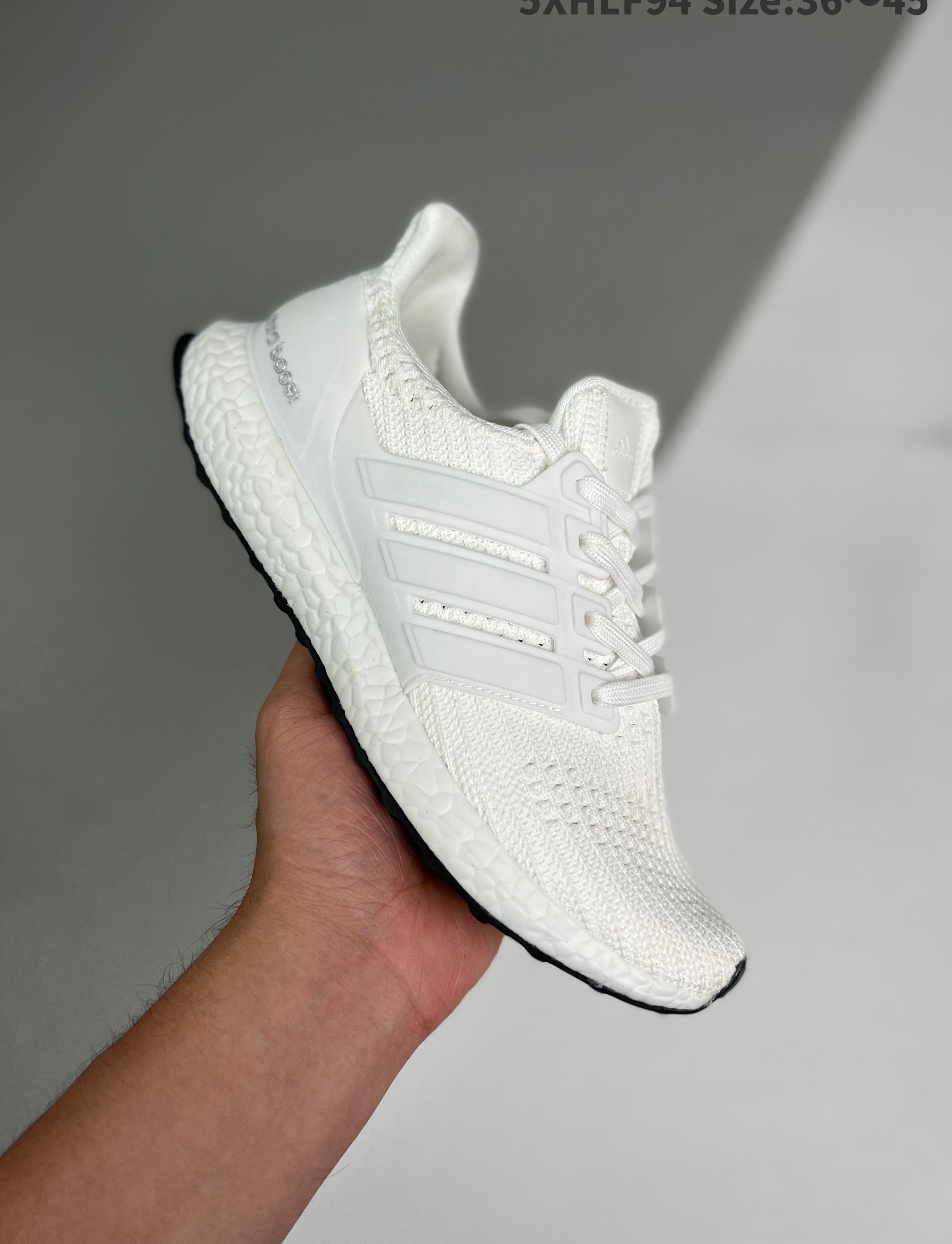Ultra Boost 40