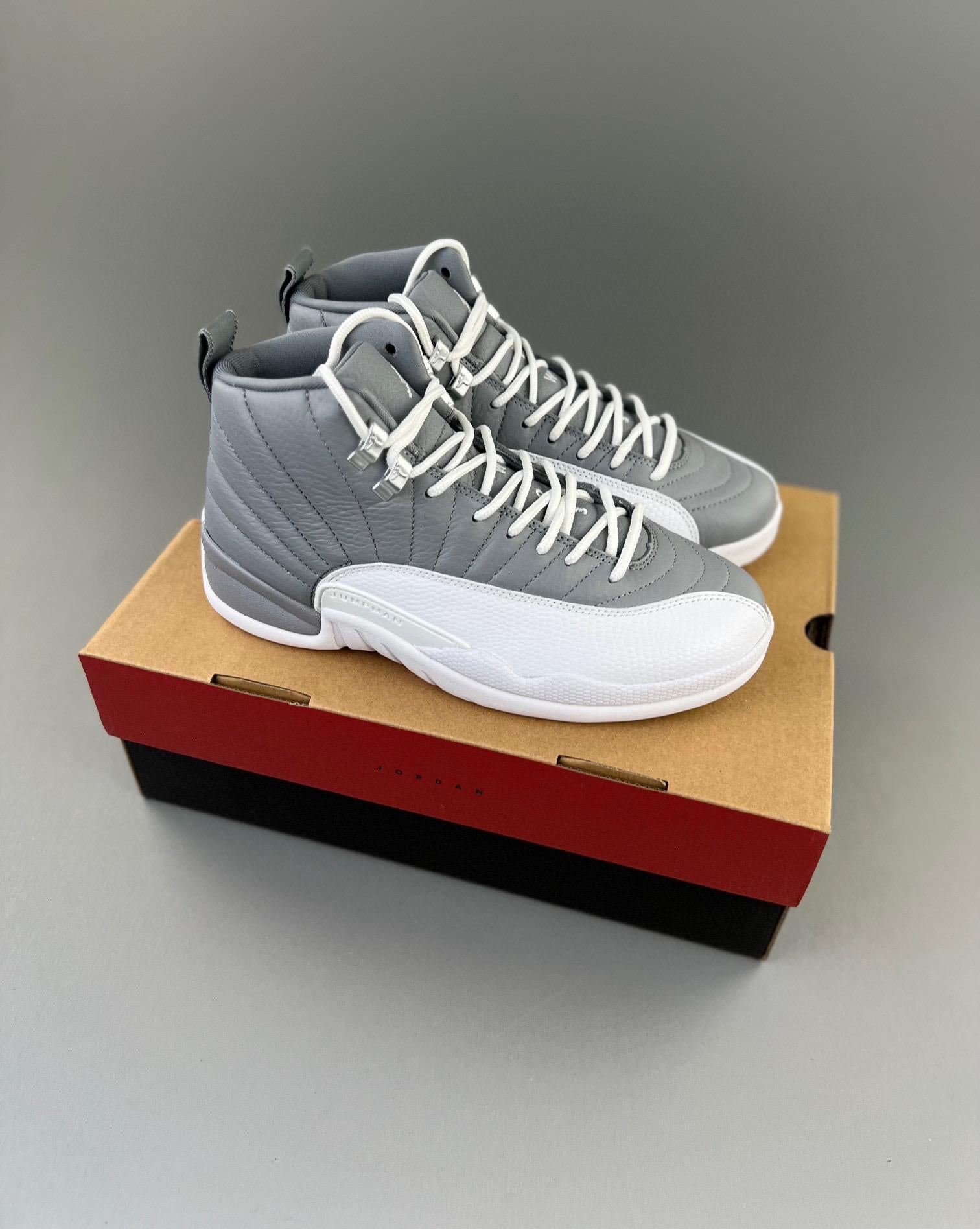 Air Jordan 12 Retro 40-47