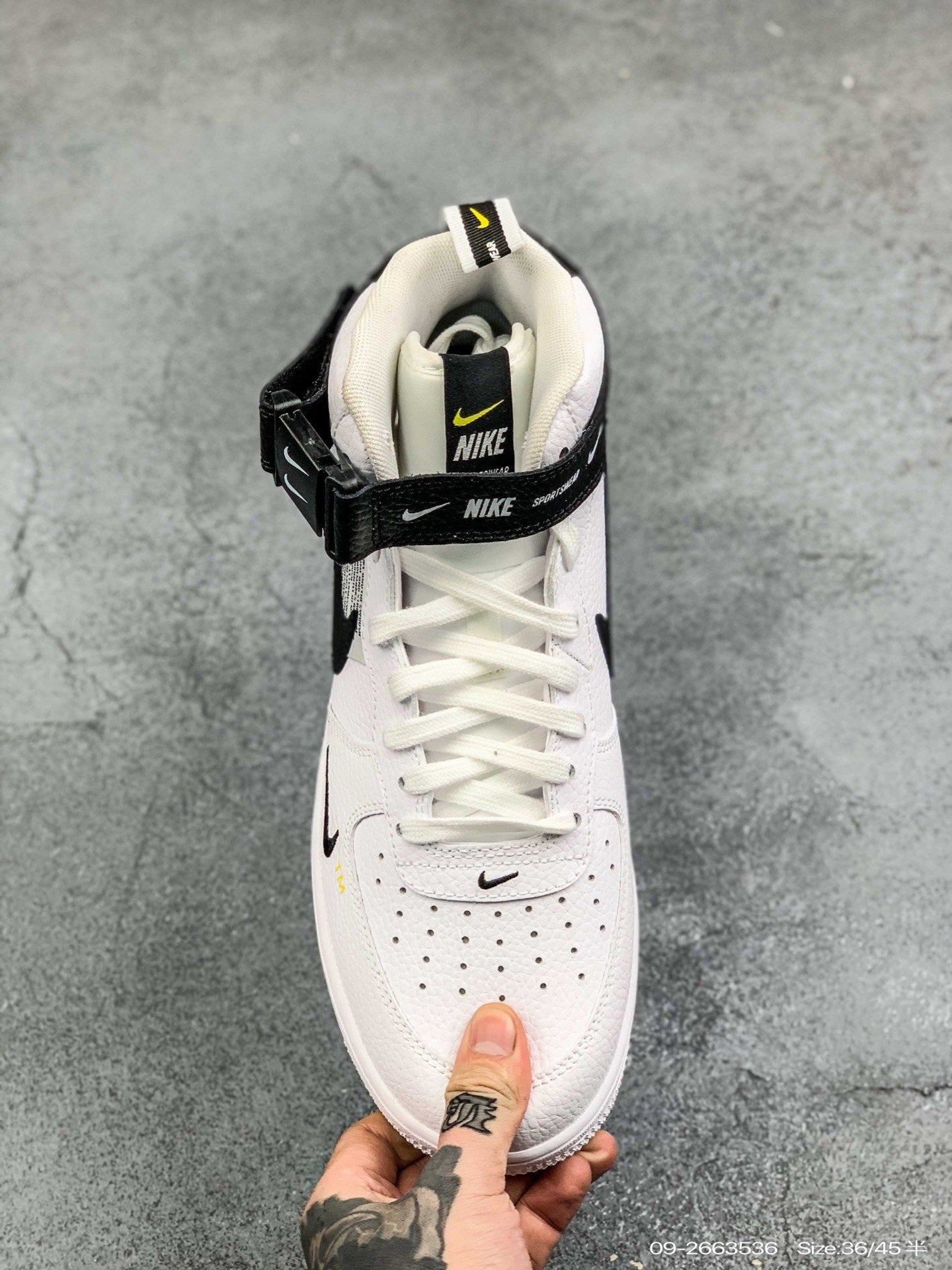 Air Force 1 Mid 07 Lv8