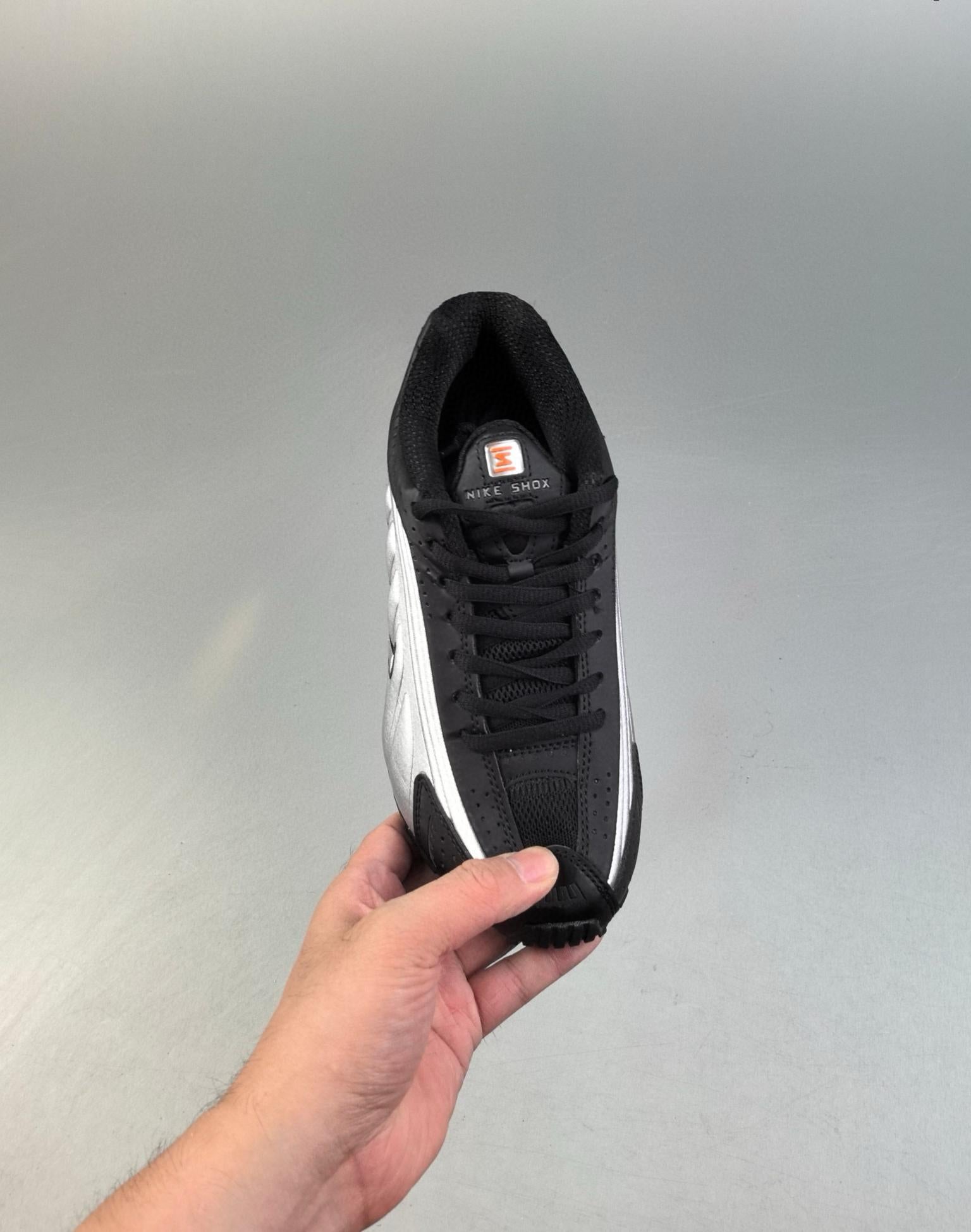 Shox R4 36-45