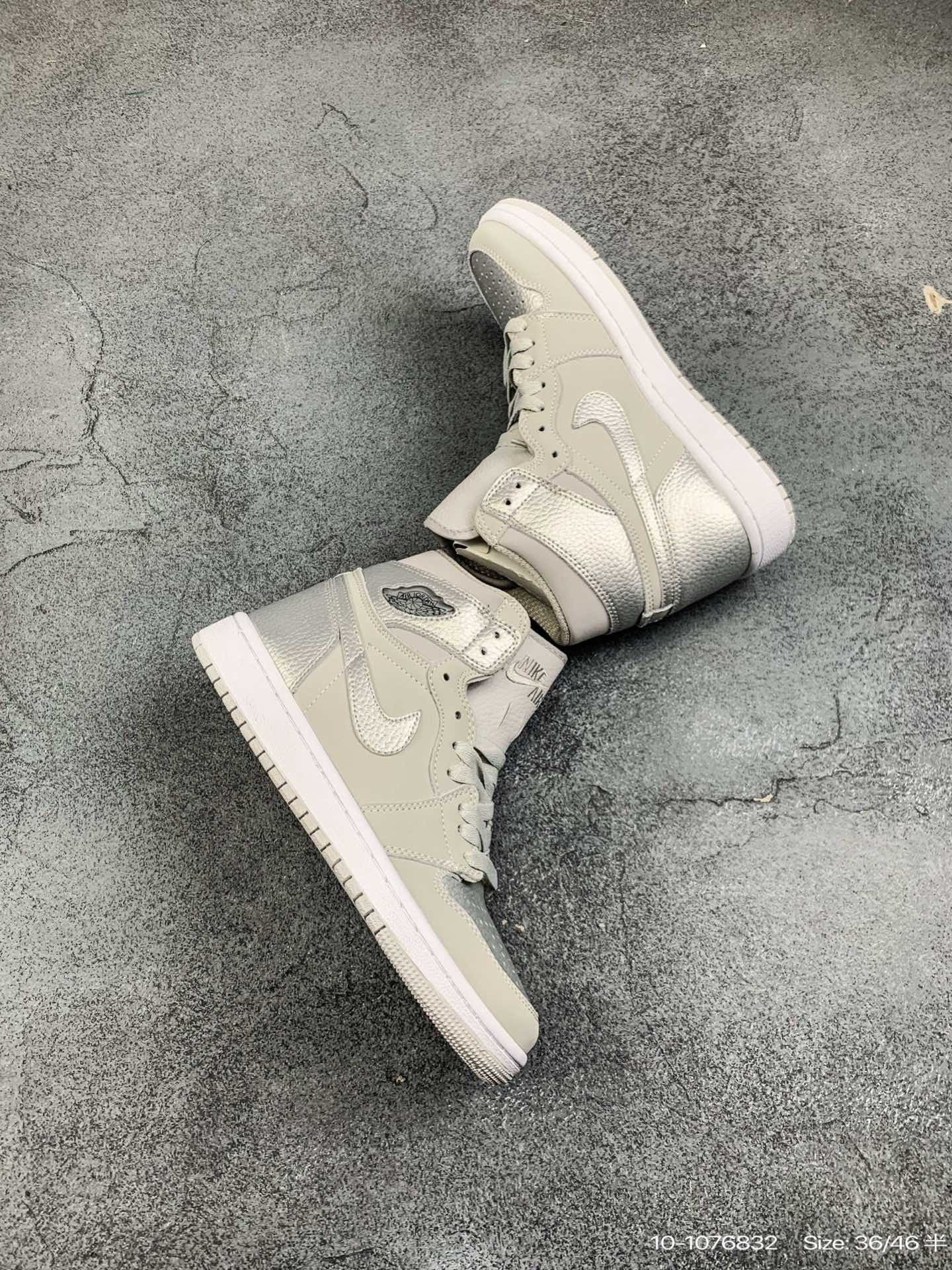 Air Jordan 1 Retro High