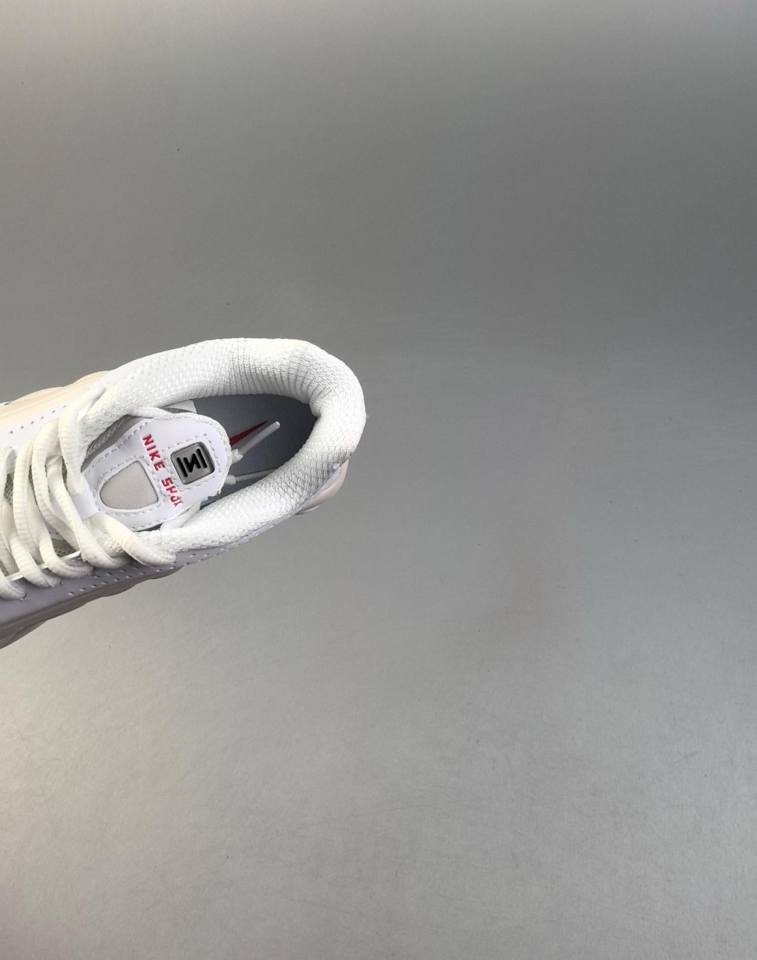 Shox R4 36-45