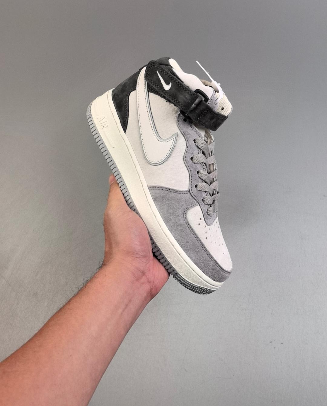 Air Force 1 07  36-45