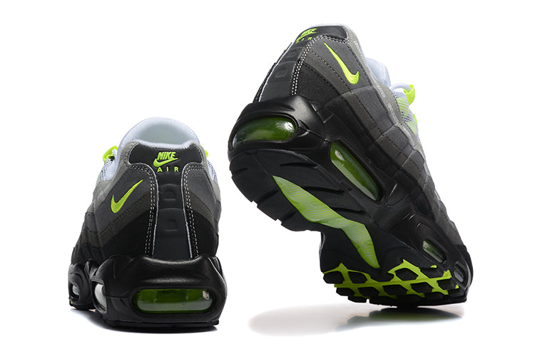 140 Air Max 95 Undefeated