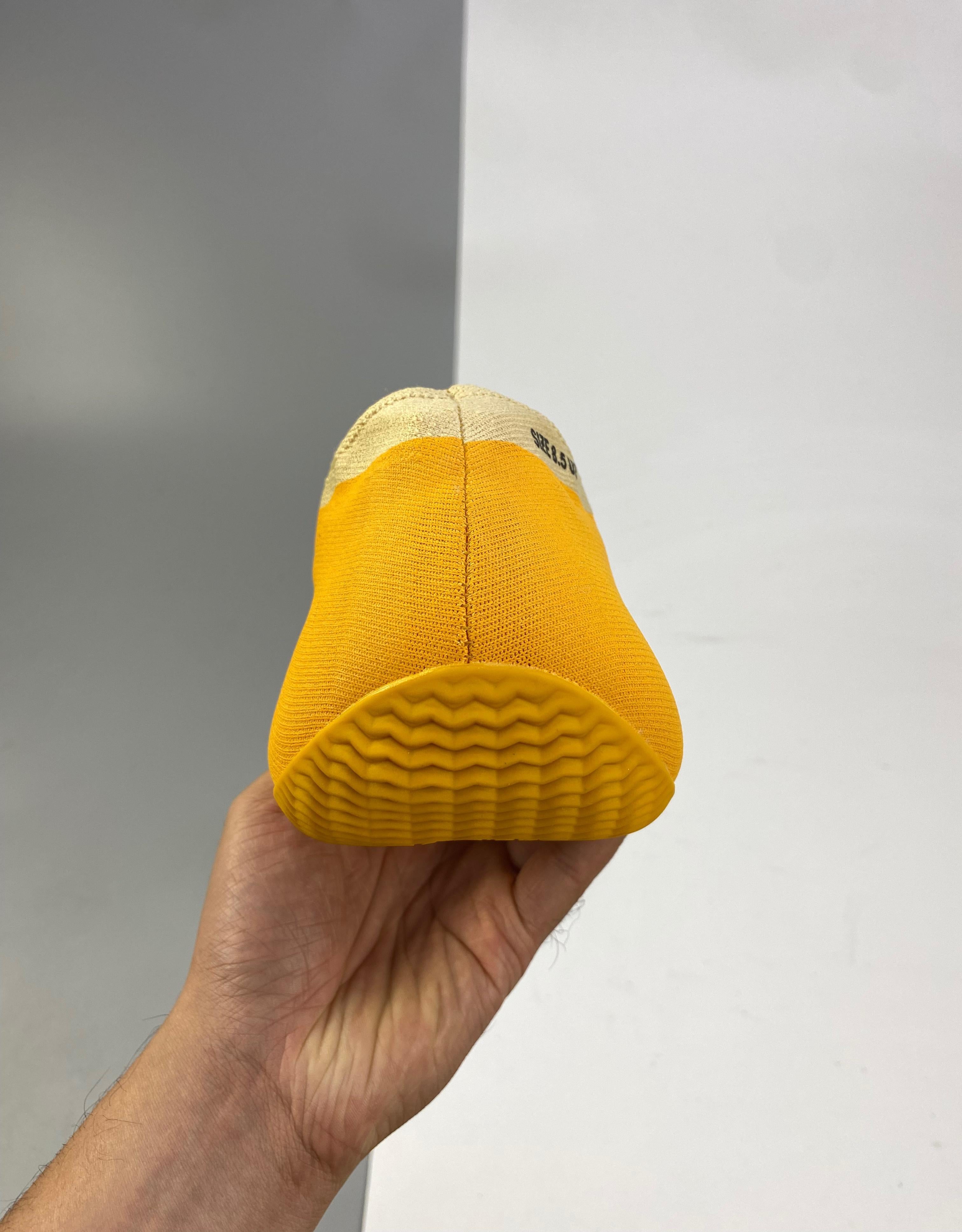 Yeezy Knit Runner Sulfur 36-47