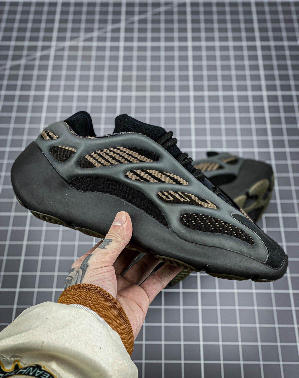 Yeezy 700 V3 36-46