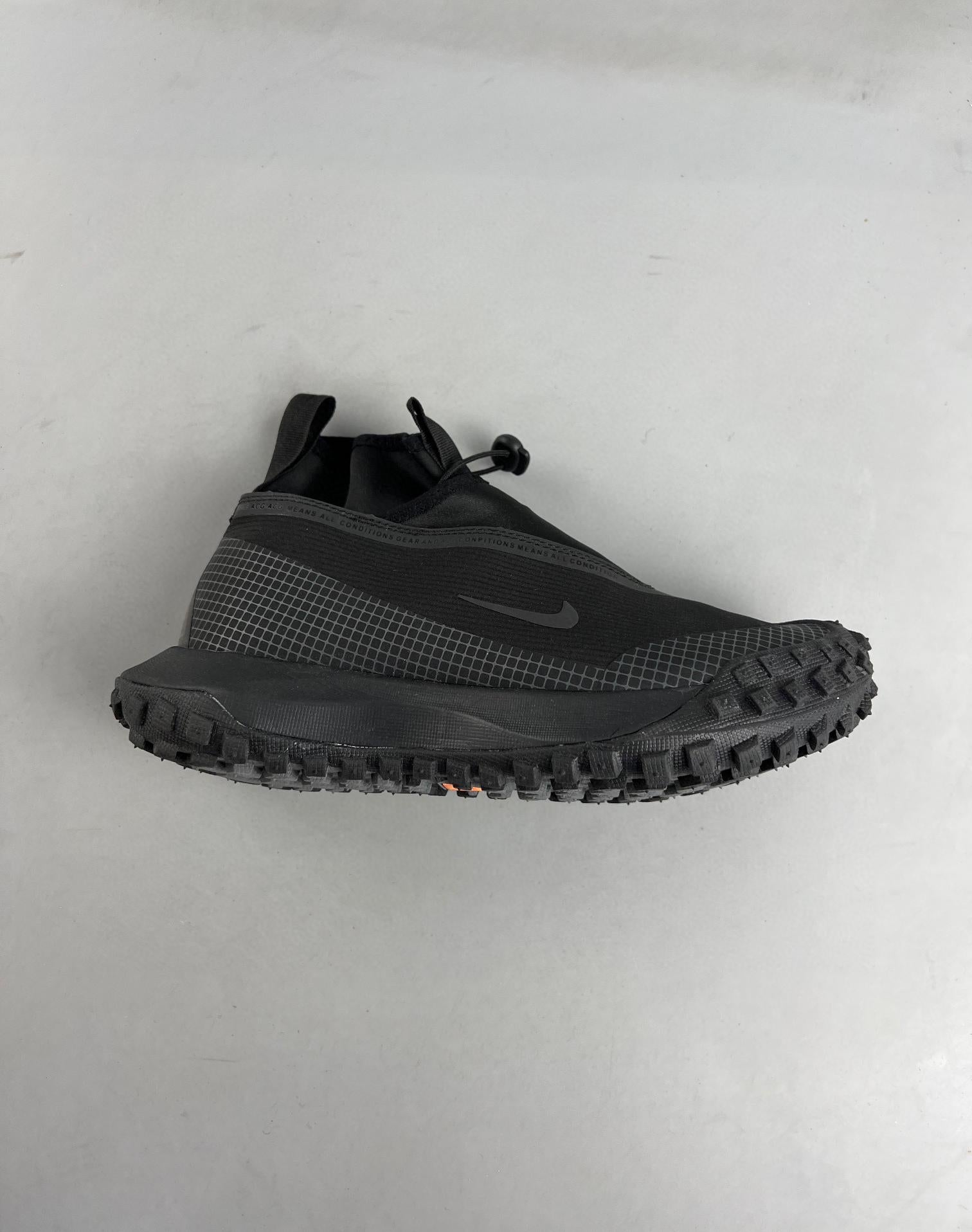 300 Nk Acg Mountain Fly Low Gore-tex 36-45