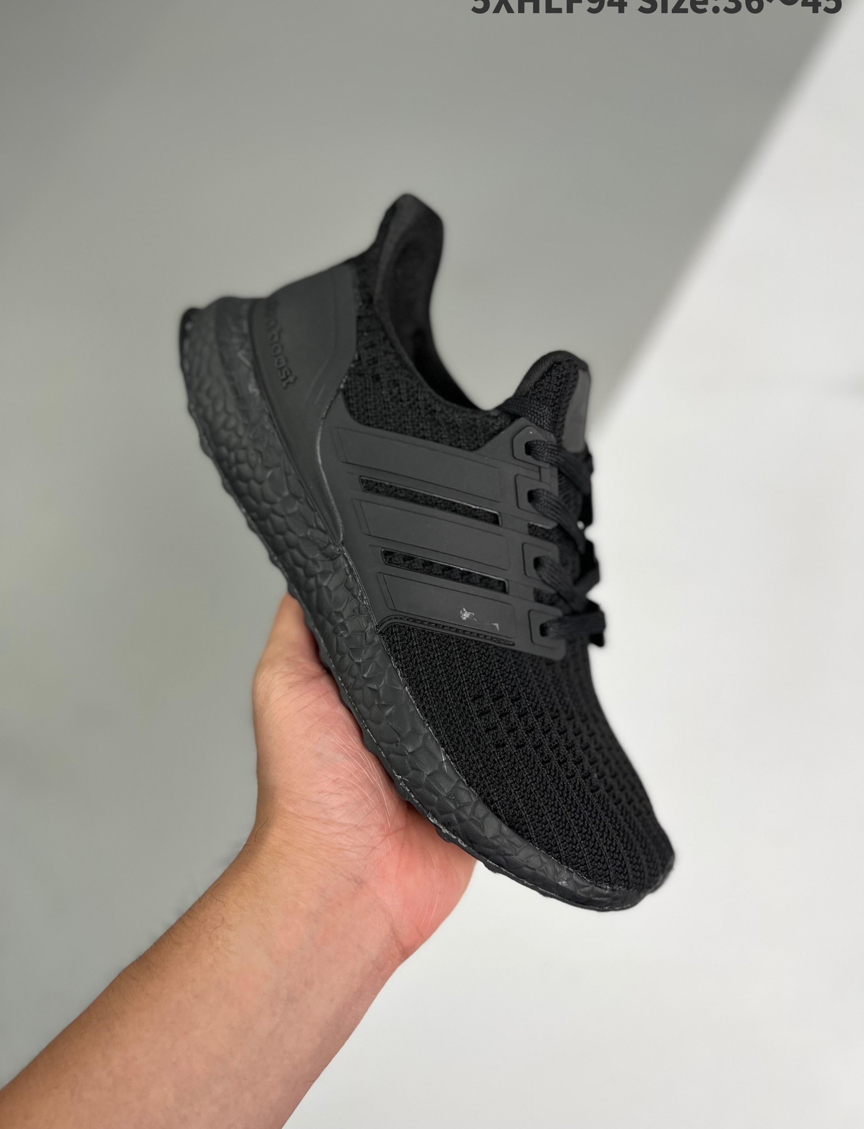 Ultra Boost 40