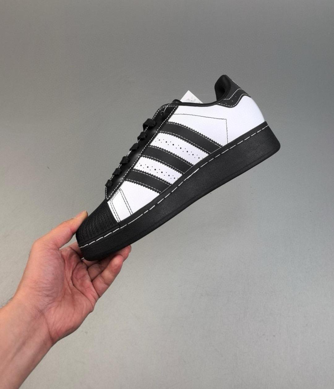 Originals Superstar Xlg 35-45