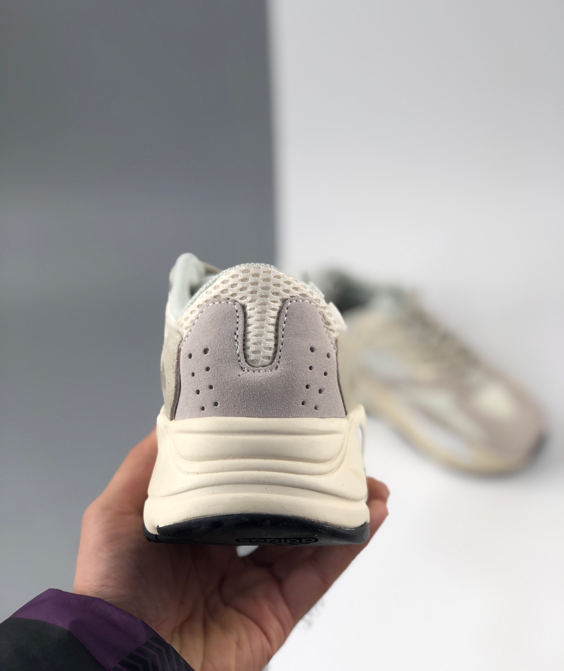 Yeezy 700v2 Teal Blue 36-46