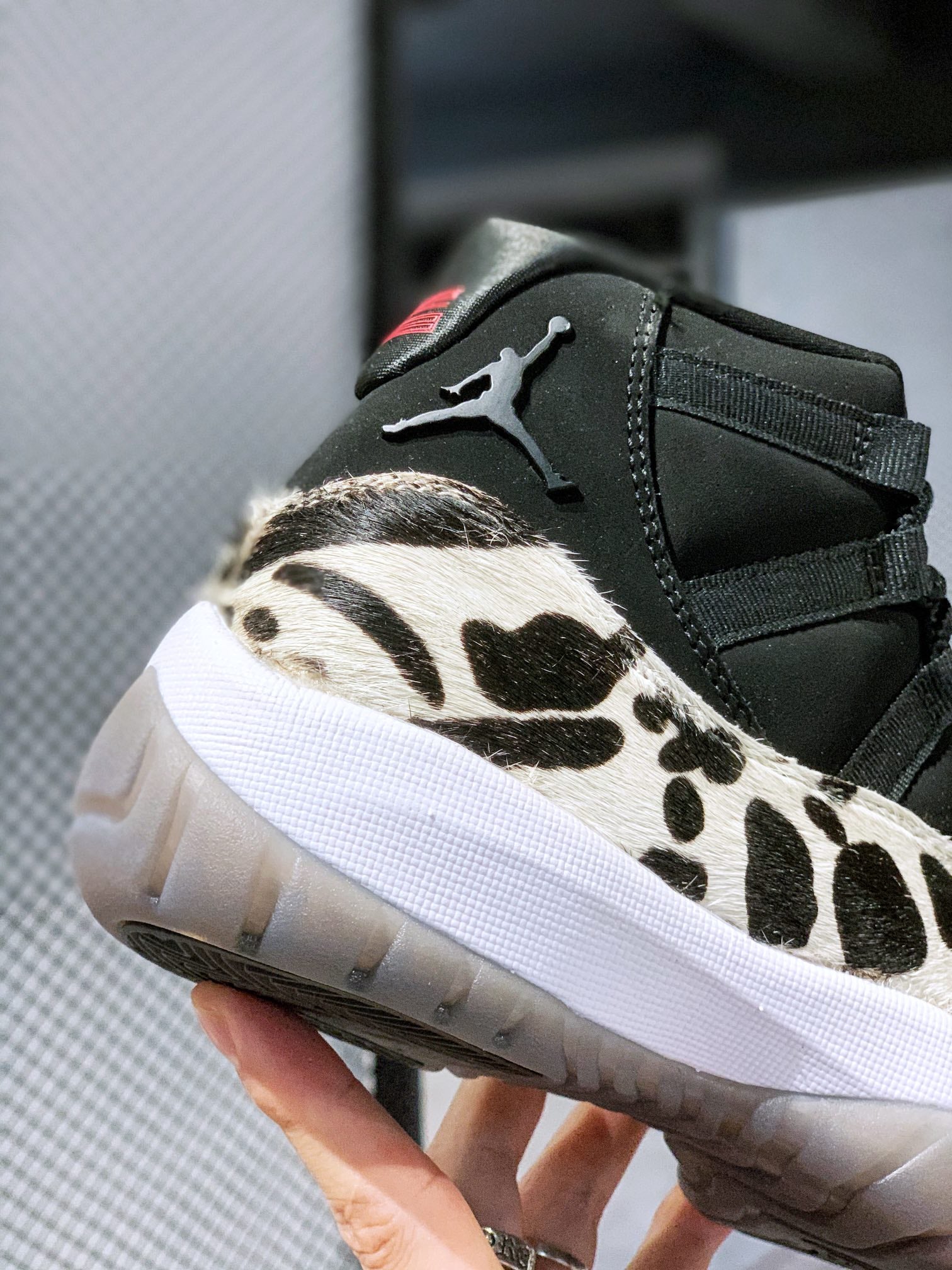 Air Jordan 11 Animal 36-44