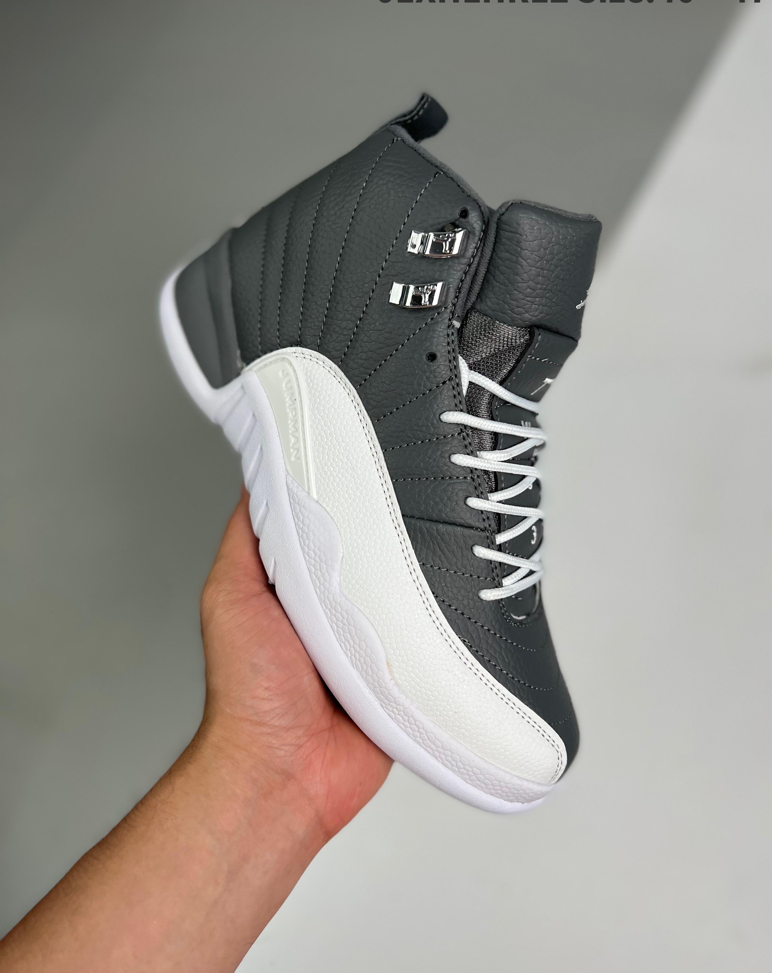 Air Jordan 12 Retro Black Taxi 40-47
