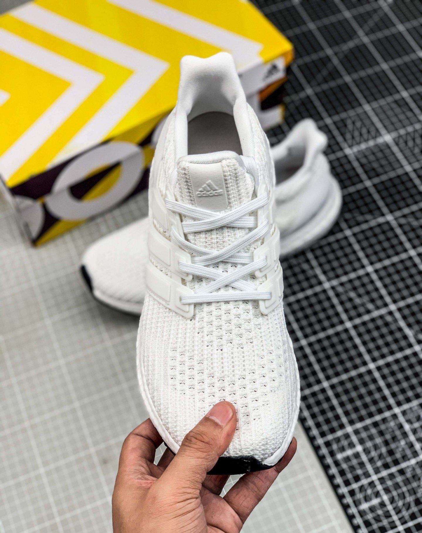 Ultra Boost 40