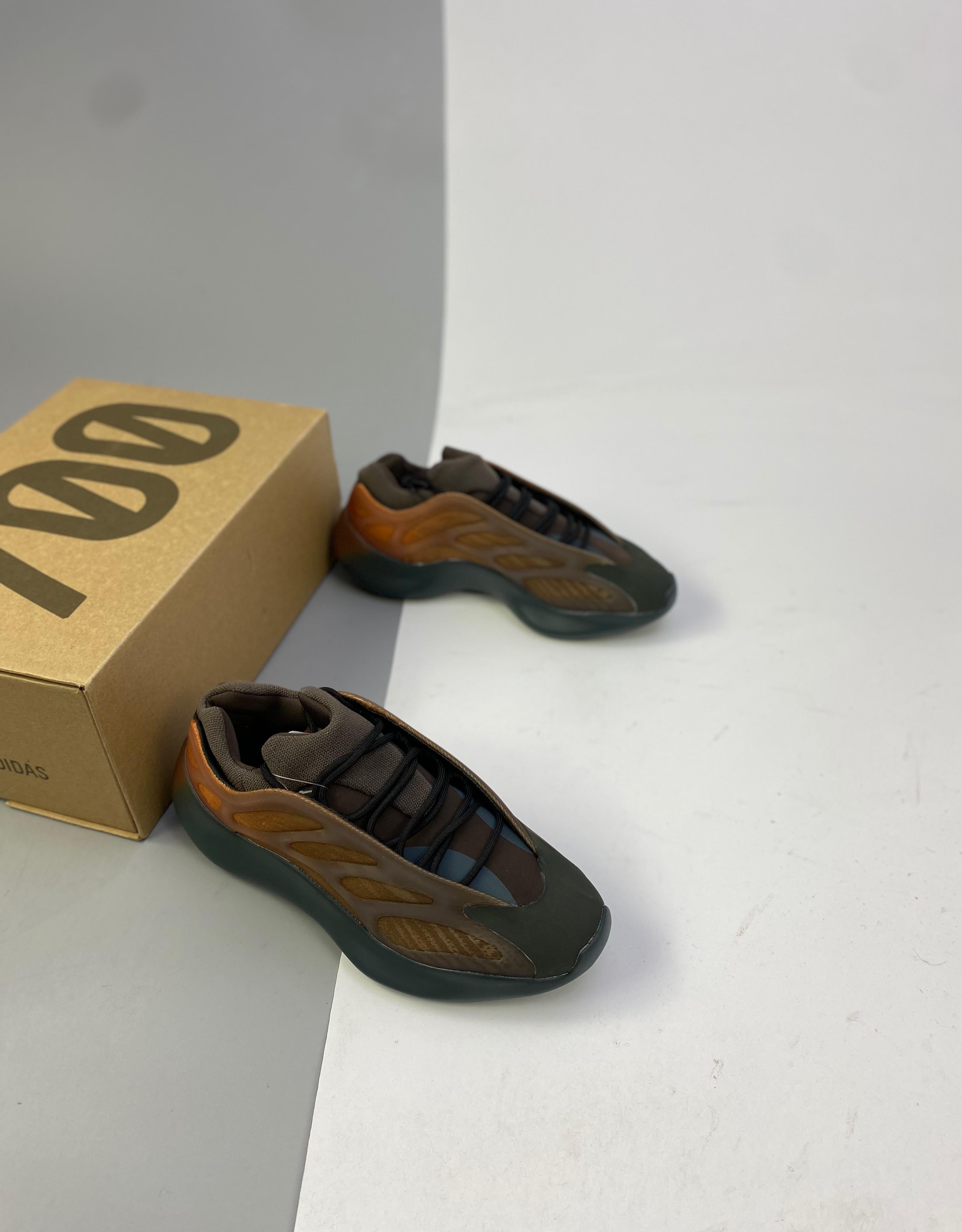 Yeezy 700 V3 36-46