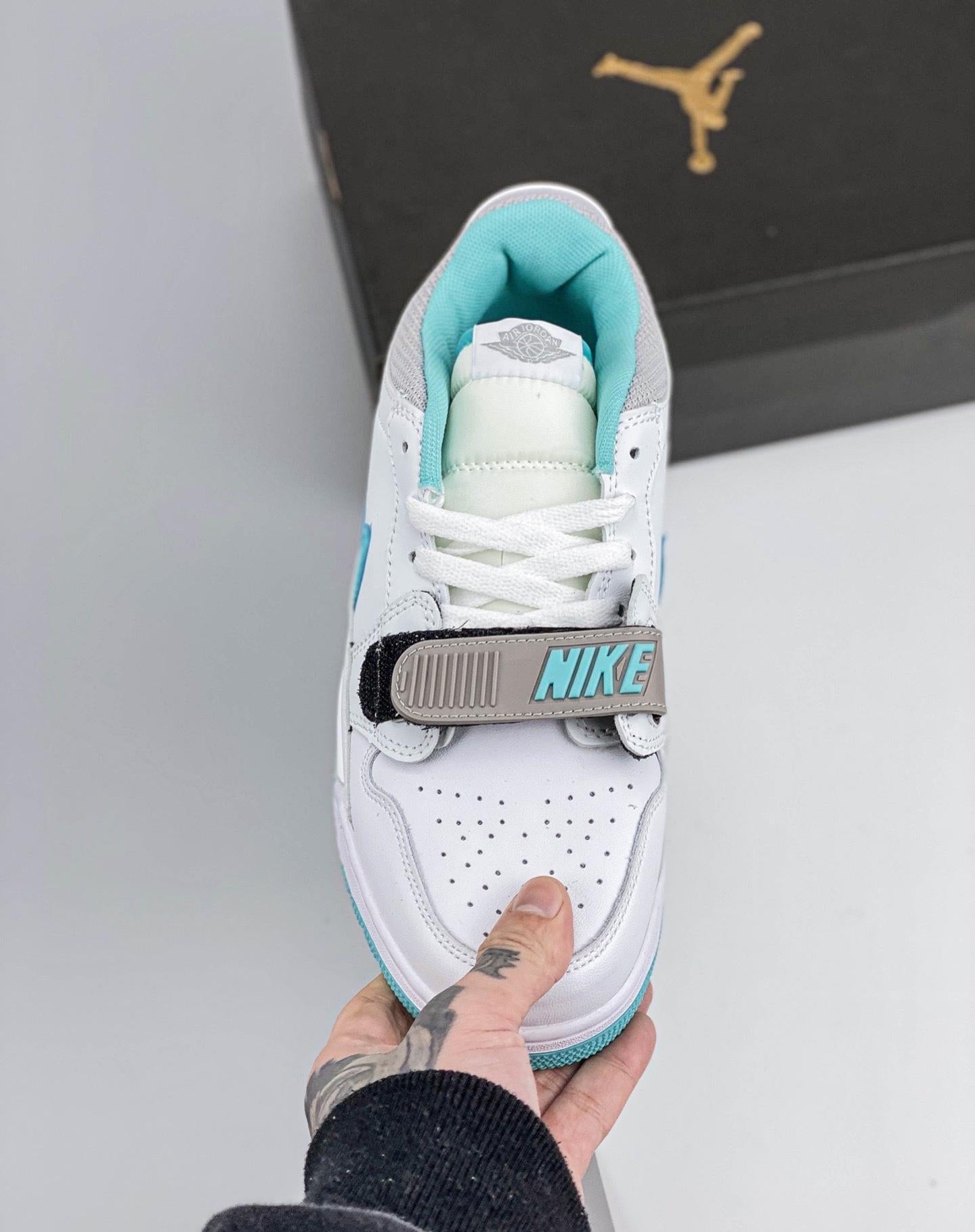 Air Jordan Legacy