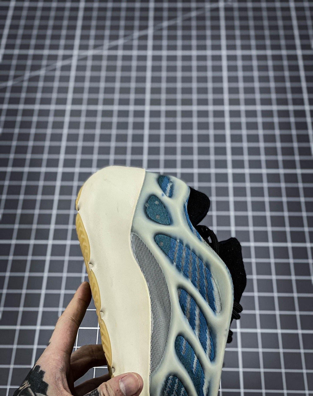 Yeezy 700 V3 36-46